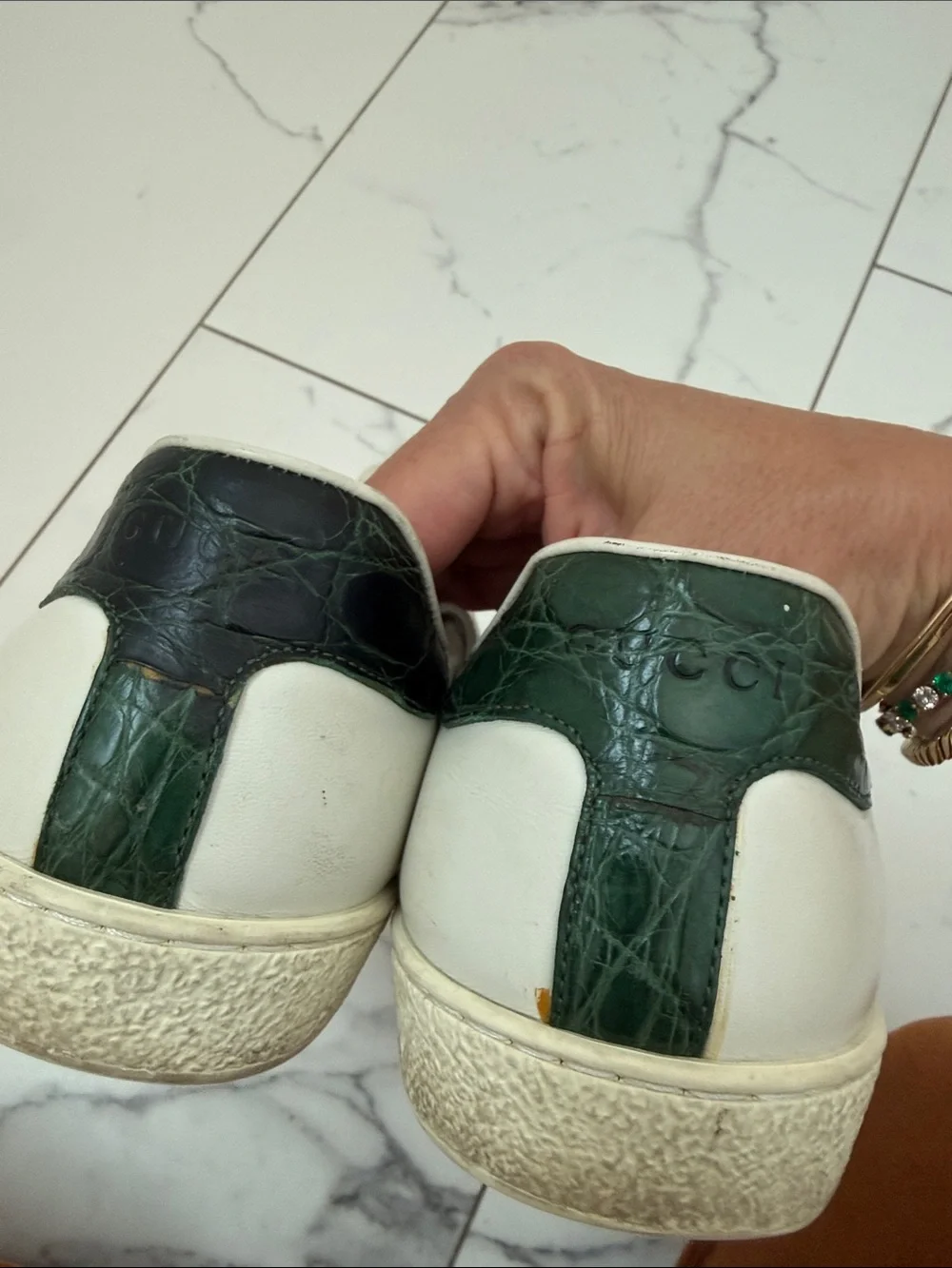 Gucci White Leather Sneakers with Red & Green Stripe